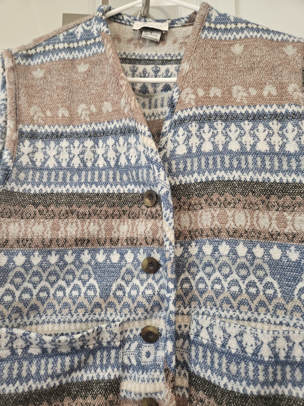 Women's Van Heusen Fair Isle Knit Vest, Size Medium - Picture 5 of 5